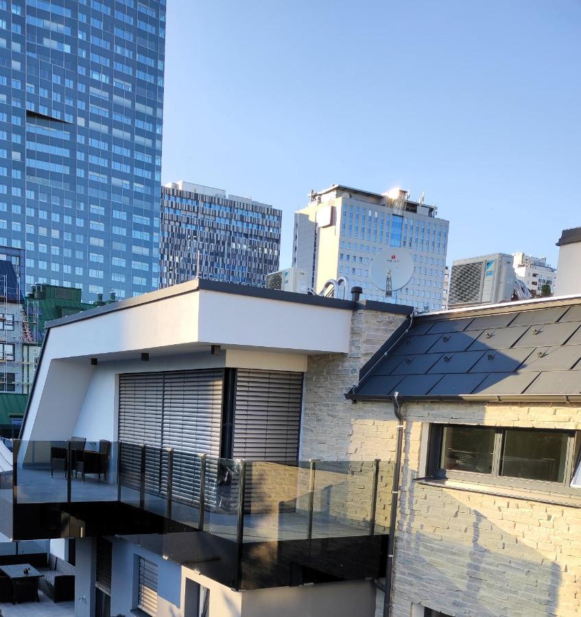 Luxurioeses Penthouse Mit Blick Auf Die Uno-City Und Dem Kaiserwasser. 3Schlafzimmer, 2 Baeder, Privat Lift Ins Apartment Wien Ngoại thất bức ảnh